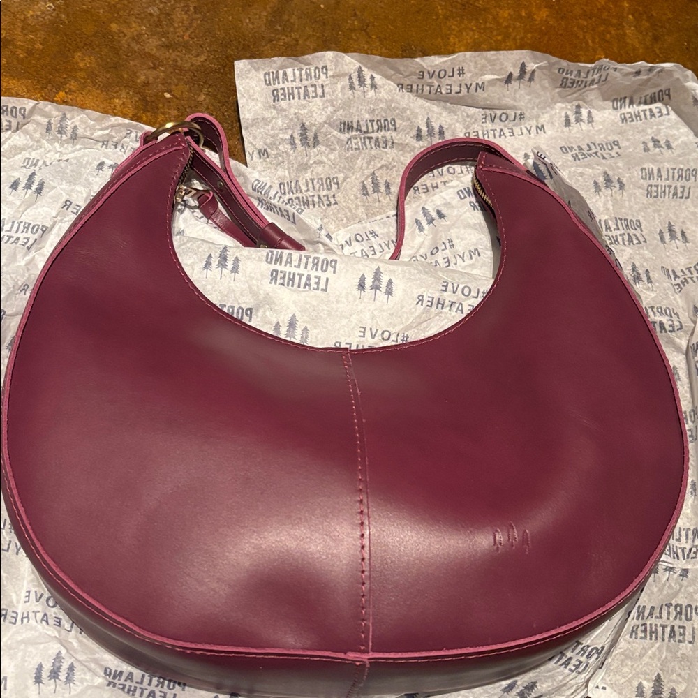 Portland Leather Deep Burgundy (lollipop) Nora Bag - Picture 10 of 12